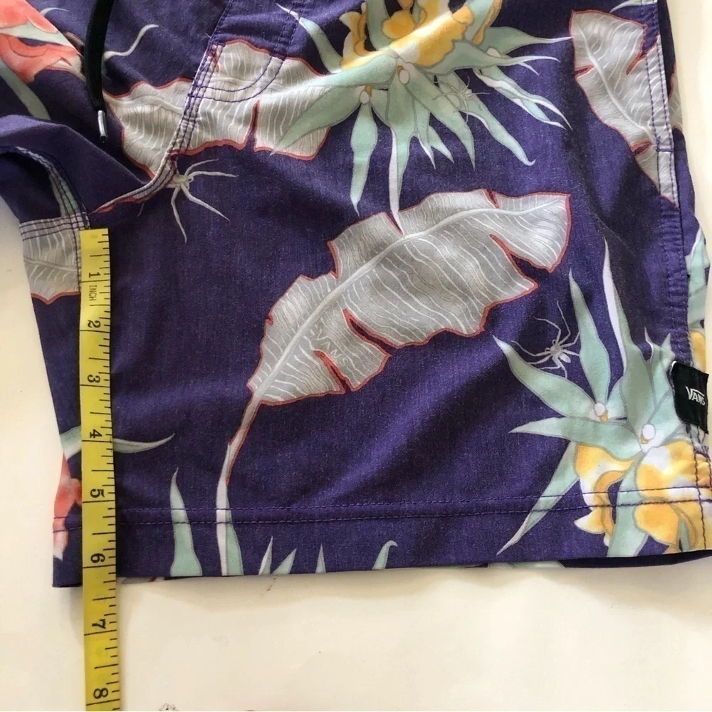 VANS Off The Wall Men’s Arachnafloria Floral Stretch Board Shorts Size 32